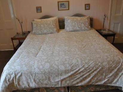 Heath House Bed and Breakfast Dewsbury Esterno foto