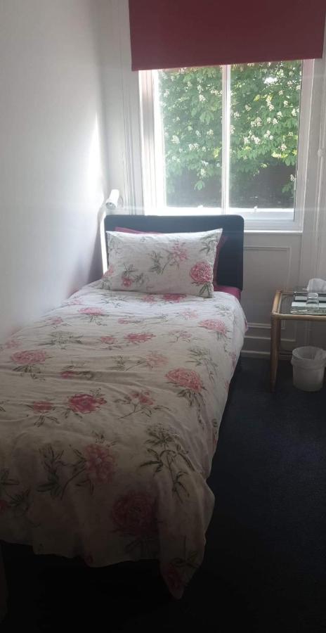 Heath House Bed and Breakfast Dewsbury Esterno foto