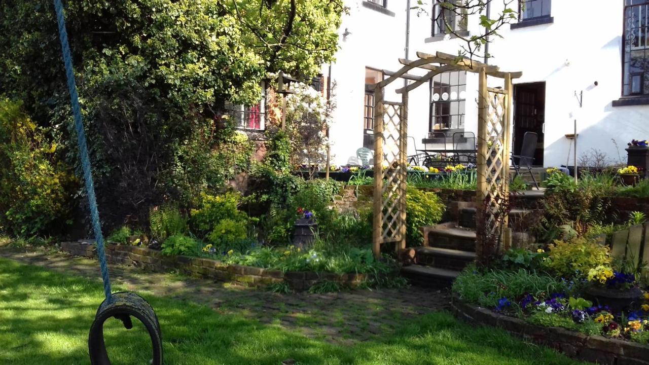 Heath House Bed and Breakfast Dewsbury Esterno foto